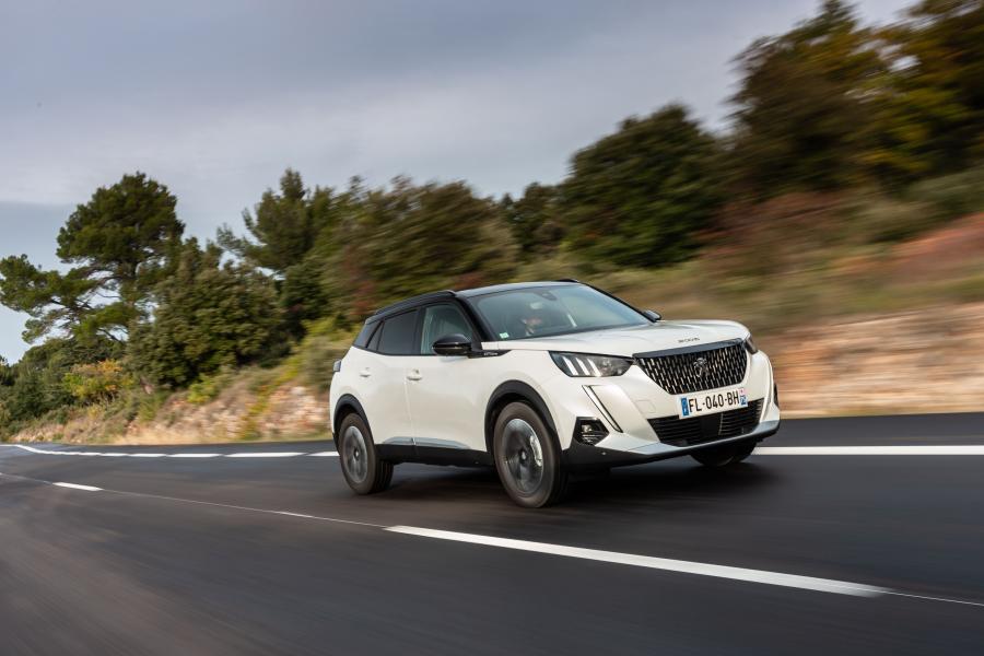  Peugeot 2008 GT Line 2019 года  (WW) (фото 35 из 40)